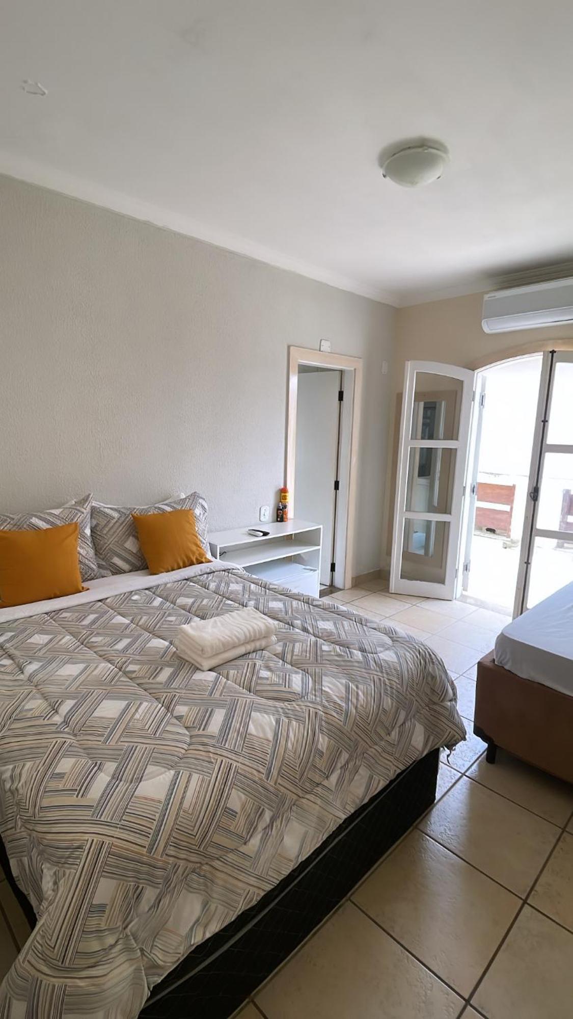 Blue Hale Inn Guaruja